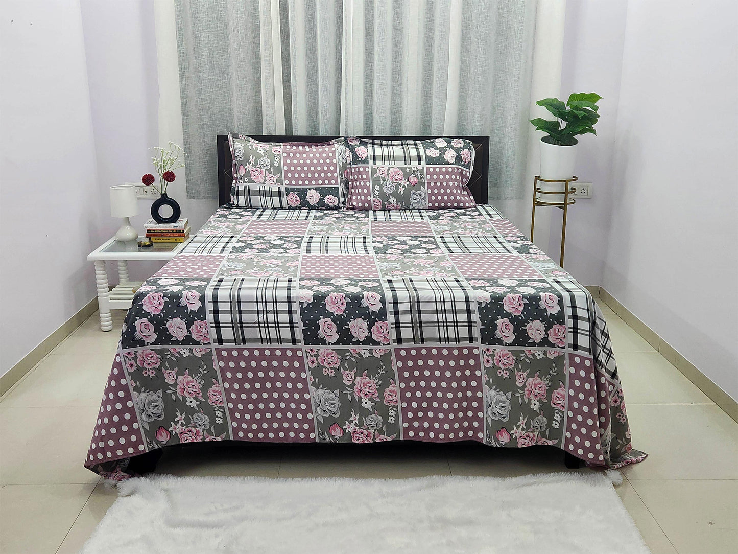 Zoe- White & Pink Floral Bedsheet
