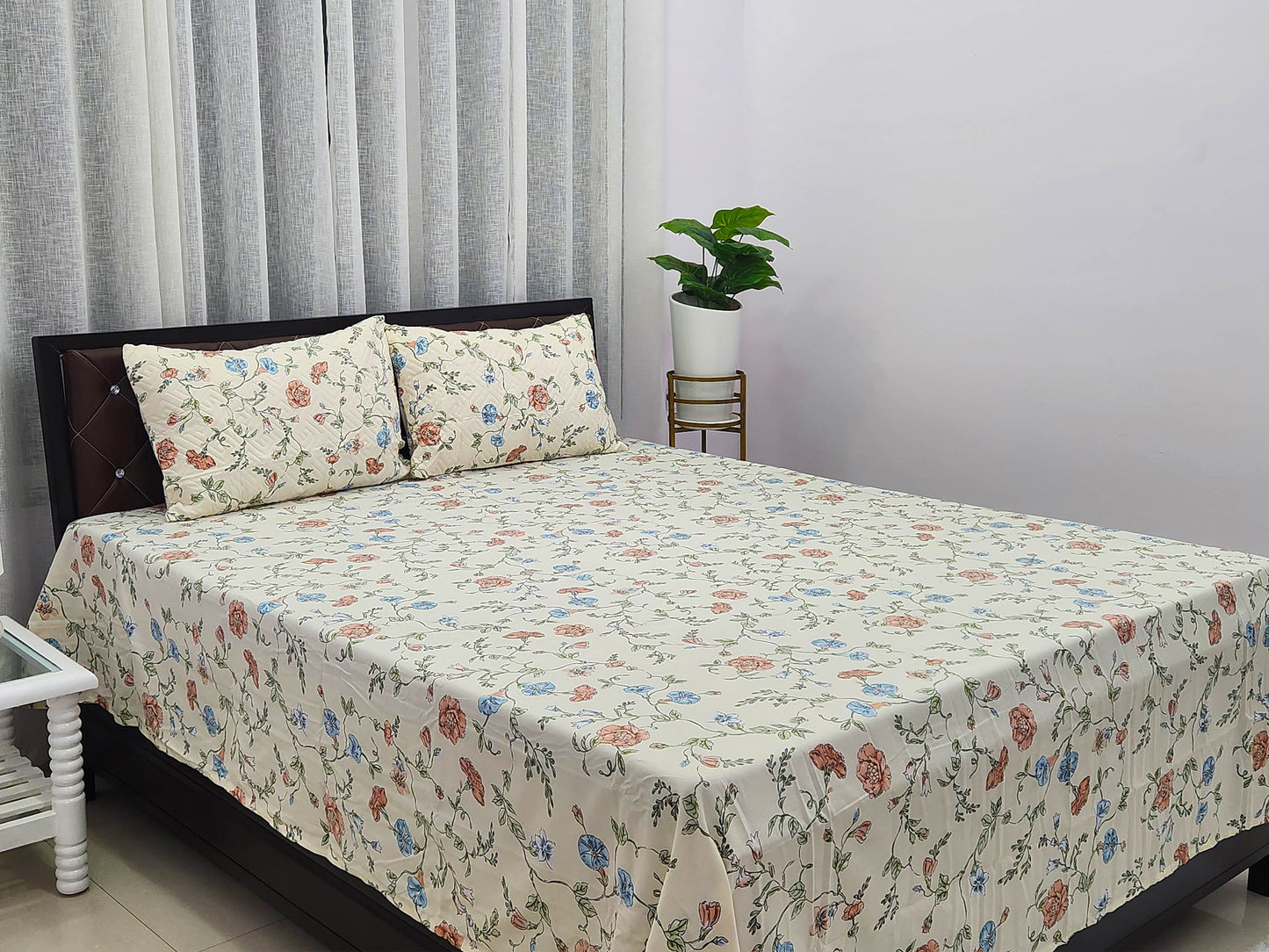Amour Bloom- Beige Floral Bedsheet