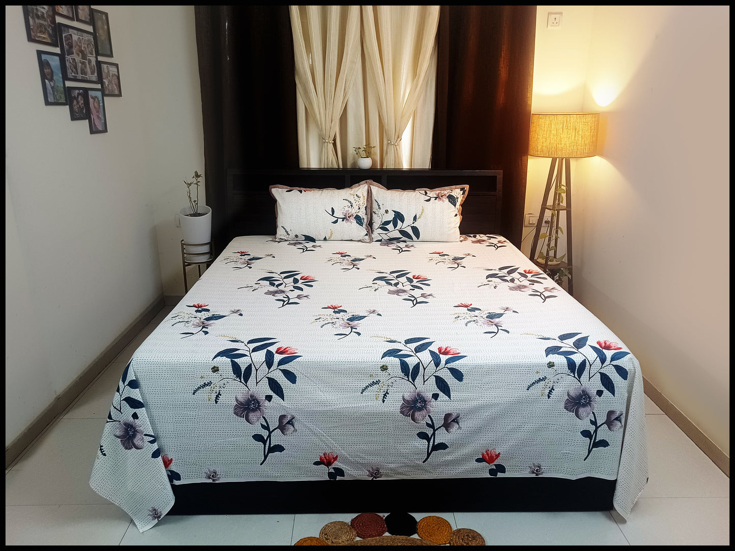 Asin - White Floral Bedsheet