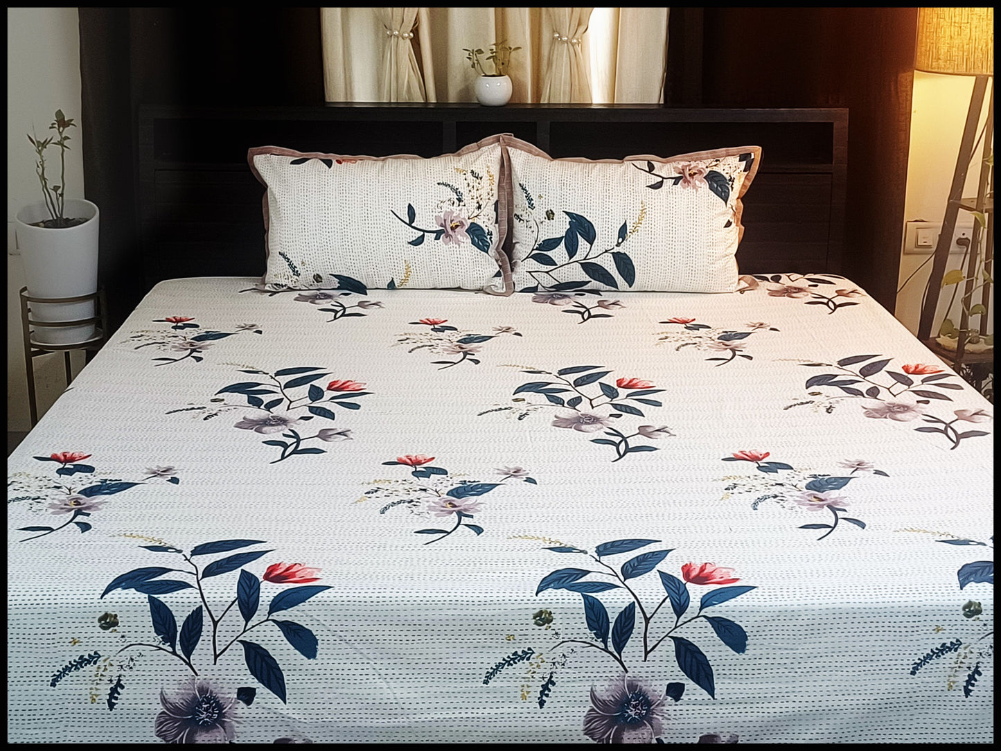 Asin - White Floral Bedsheet