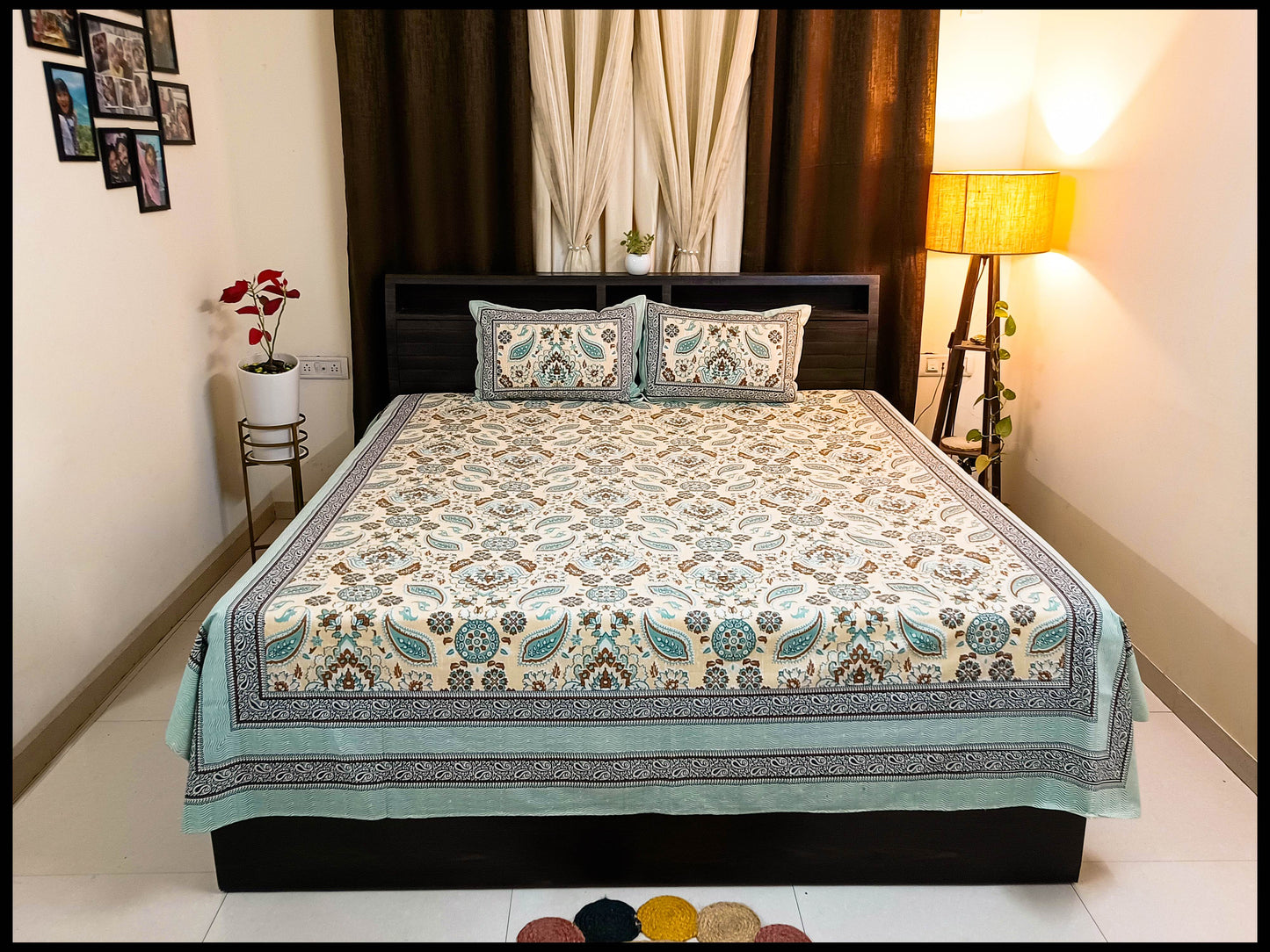 Chitra - Ethnic Paisley Design Bedsheet