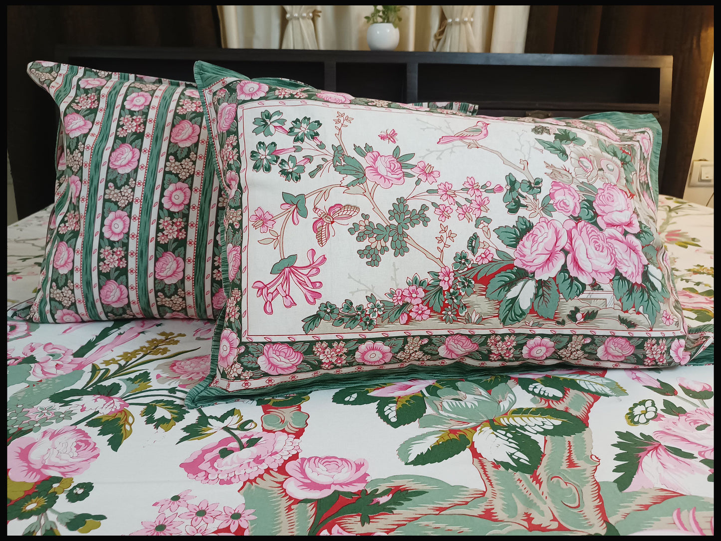 Falguni - Beautiful Floral  Bedsheet